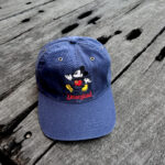 Vintage 90s Mickey mouse Disneyland embroidered hat
